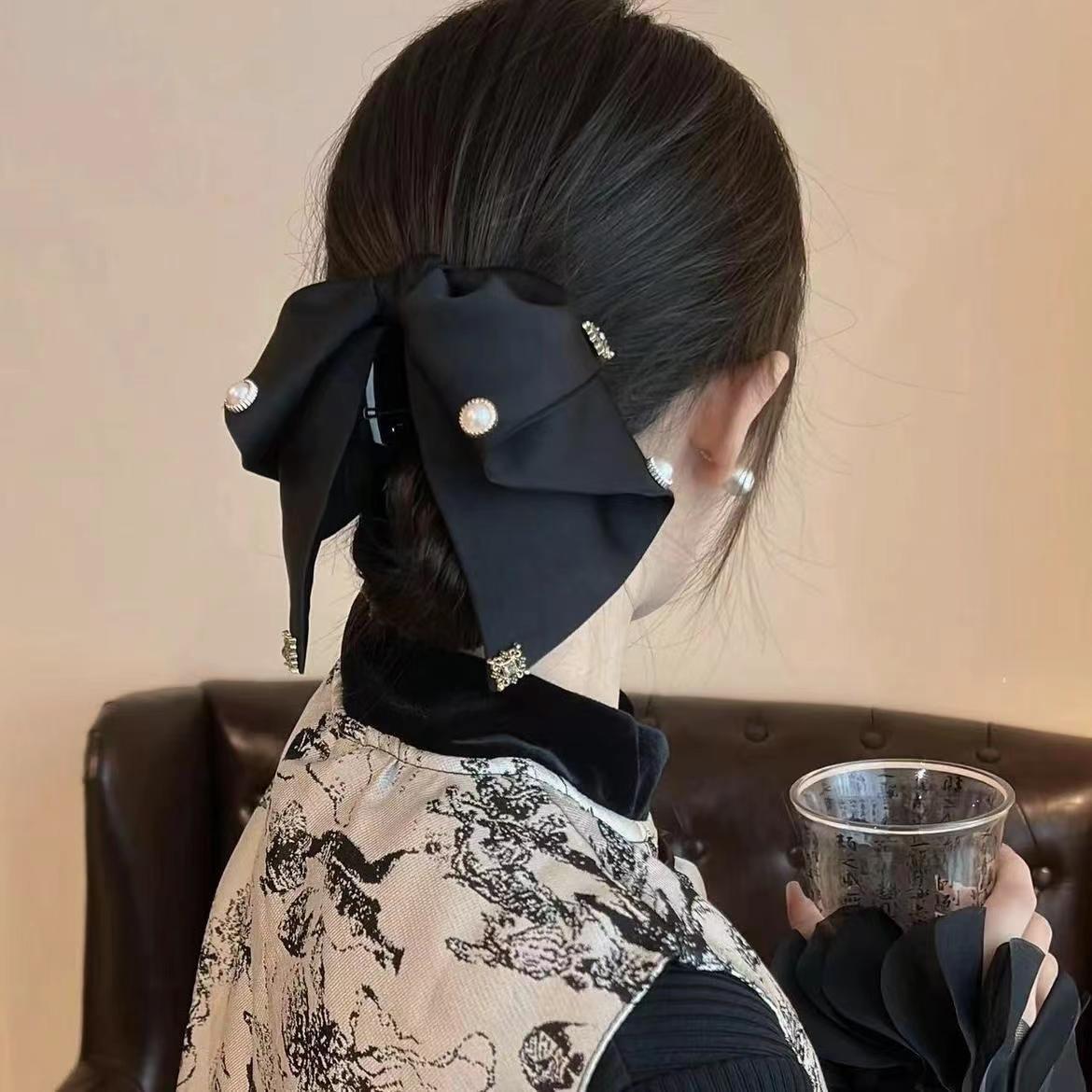 Hi Tech Accessories - Hepburn Stil High-End-Seide Bogen Clip Stirnband